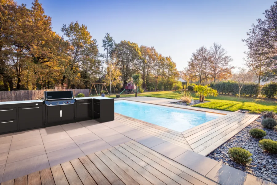 BBQ Kitchen Weber Pool
