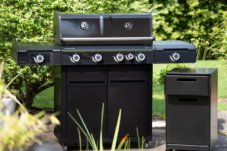 Grillschrank mit Rollen