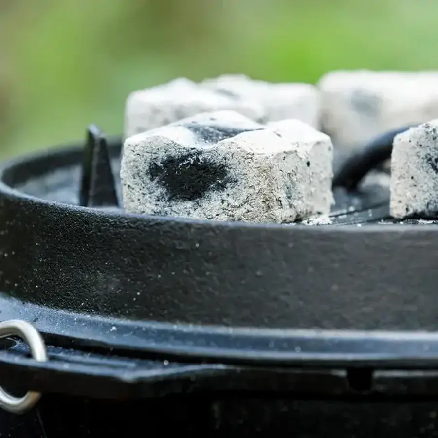 Grill- Holzkohlebrikett
